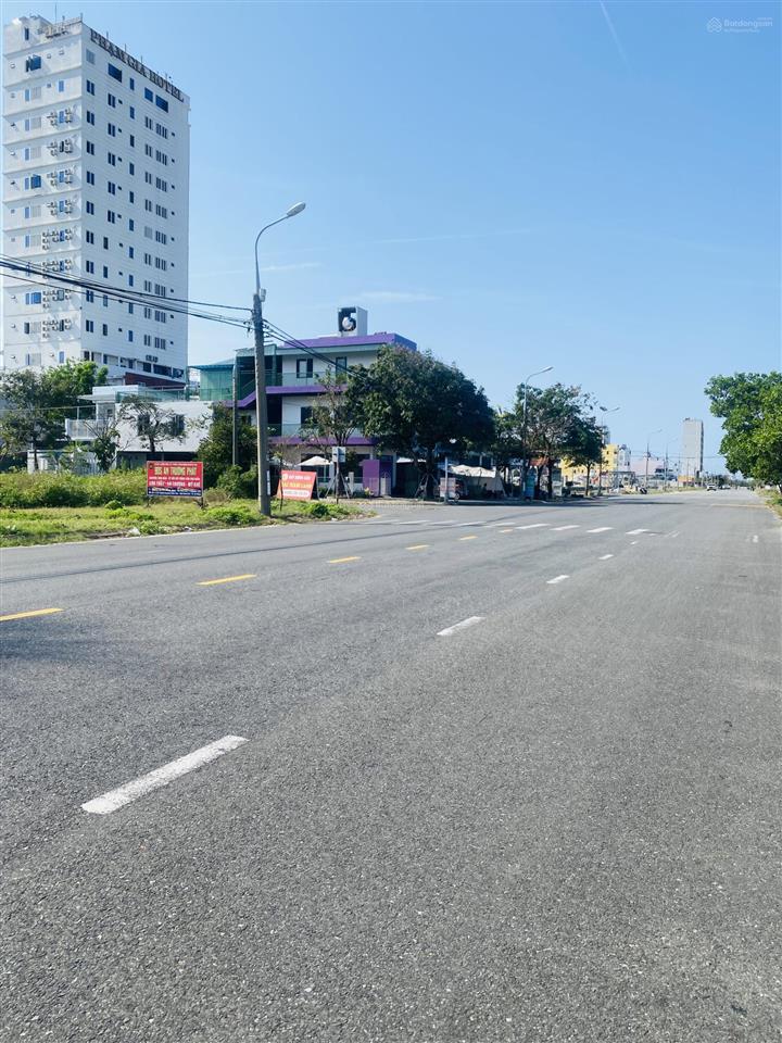 Góc view trực diện bãi tắm sơn thủy, đường nguyễn khắc viện
