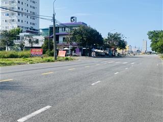 Góc view trực diện bãi tắm sơn thủy, đường nguyễn khắc viện