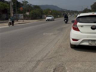 Chính chủ gửi bán lô đất diện tích 100m2, nằm trên mặt đường hồ chí minh, khu vực đông dân cư, sầm