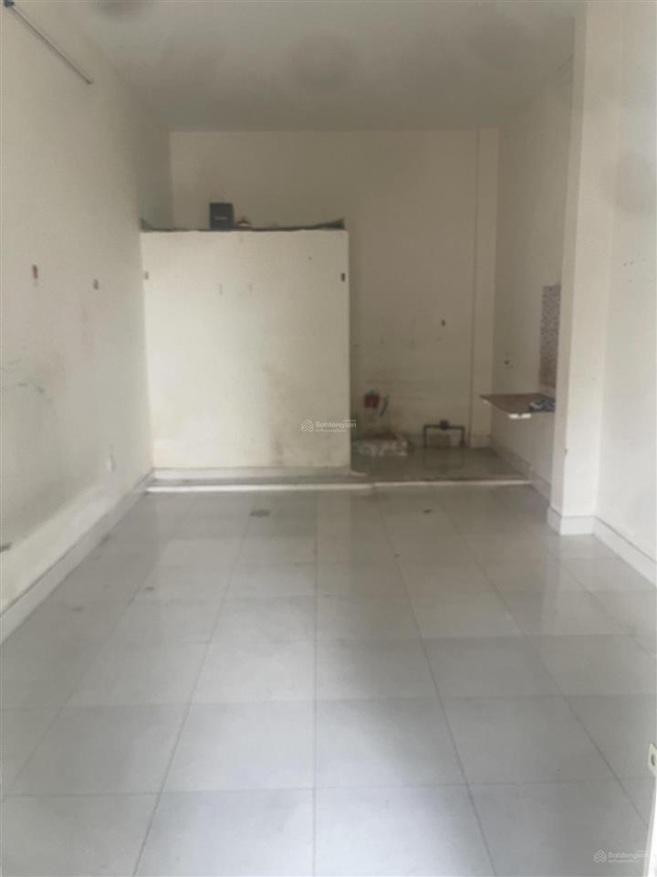 Chính chủ cho thuê phòng mặt tiền 24m2,đường 5,5m đoàn ngọc nhạc,p.hòa xuân,tp đà nẵng.giá 2,5tr/th