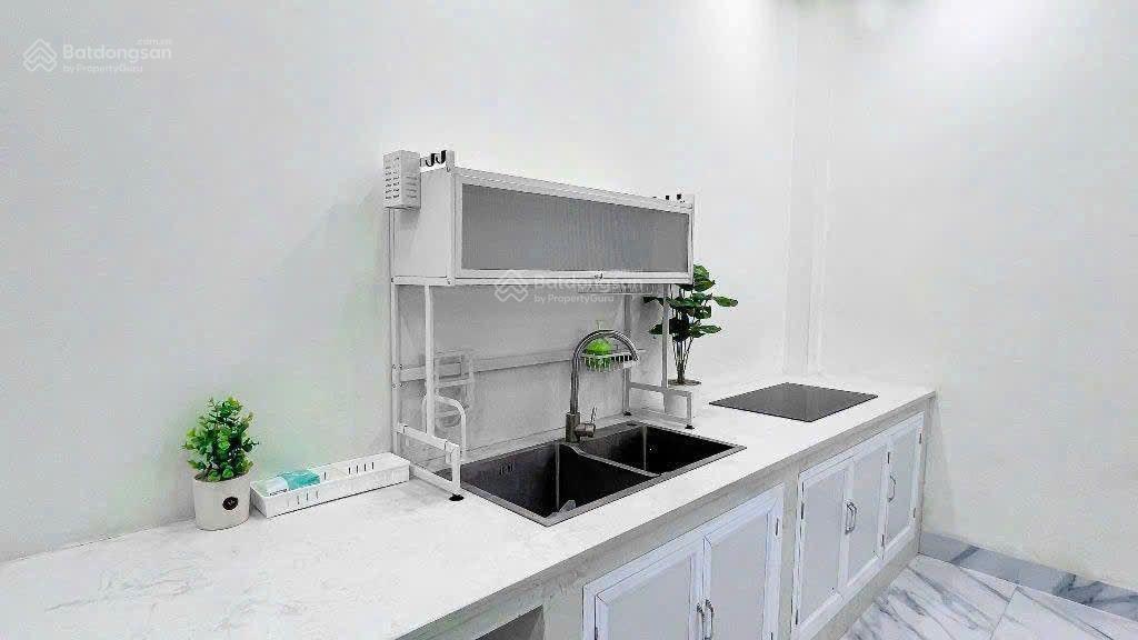 Phòng đẹp 1.8tr, full nội thất, kđt vạn phúc, đường nguyễn thị nhung