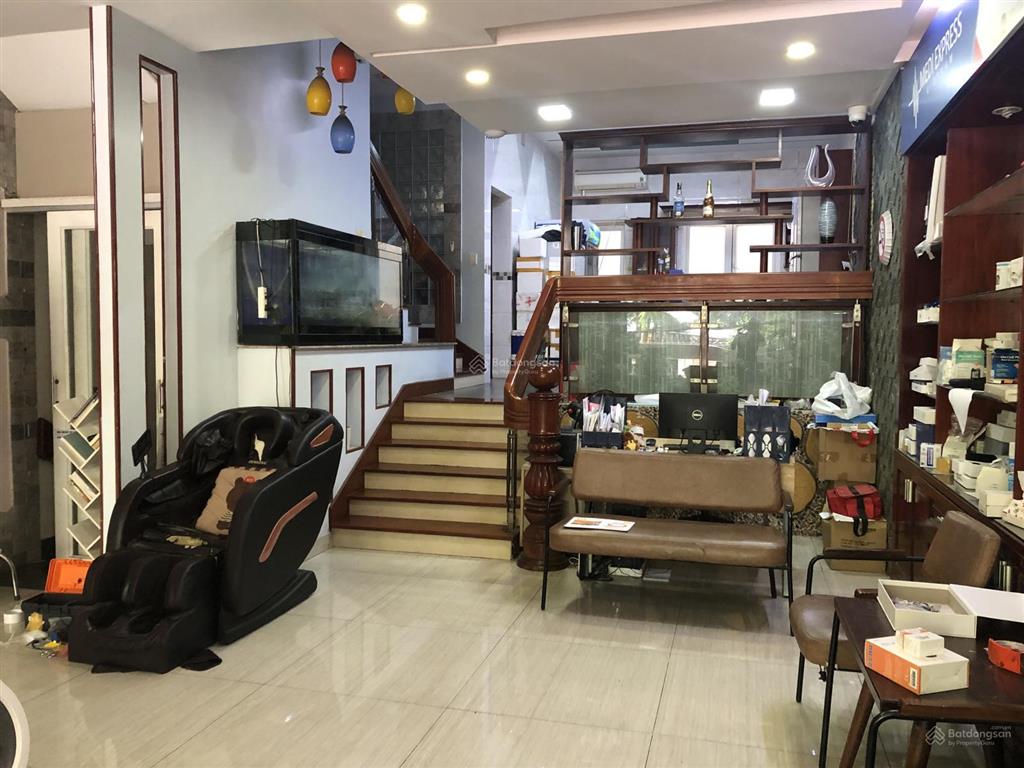 Cho thuê nhà kdc trung sơn, dt 6x20m, hầm 4 lầu, nội thất gỗ cao cấp, nhà mới đẹp chỉ 35 tr/tháng