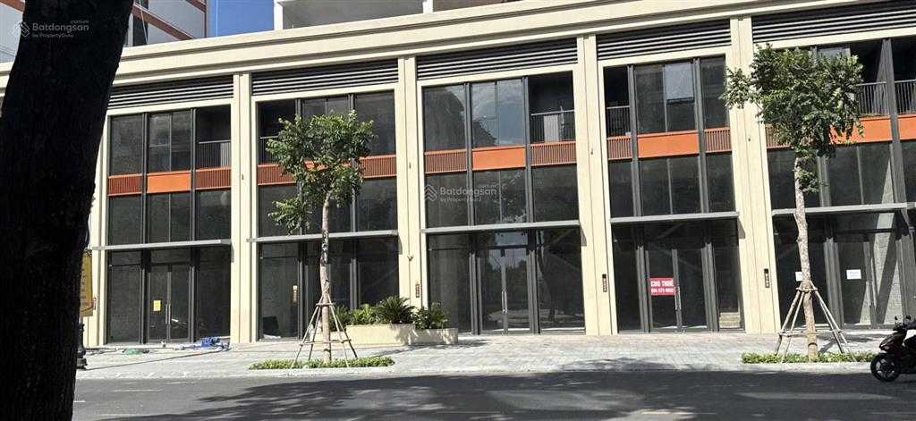 Cho thuê shophouse khối đế ponte  mặt tiền trần hưng đạo ngang 7m diện tích 85m2 chủ hoàn thiện