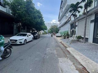 Bán đất biệt thự làng đại học abc, dt 20x25m. sổ hồng xây dựng tự do. giá 45 tỷ