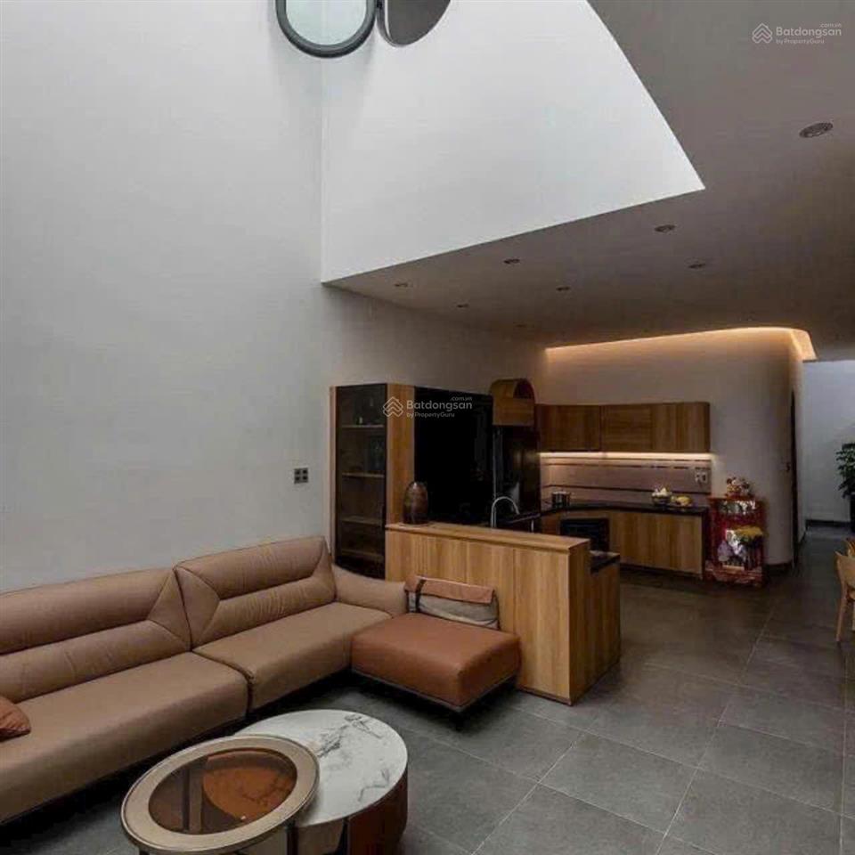 Cho thuê bt làng đại học khu ac, dt 10x25m, hầm 1 trệt 3 lầu, giá 40tr/tháng