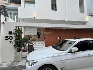 Cần bán gấp biệt thự làng đại học khu b, dt 6,8x20,5m 1 trệt 2 lầu. sổ hồng hoàn công.giá 9,7 tỷ