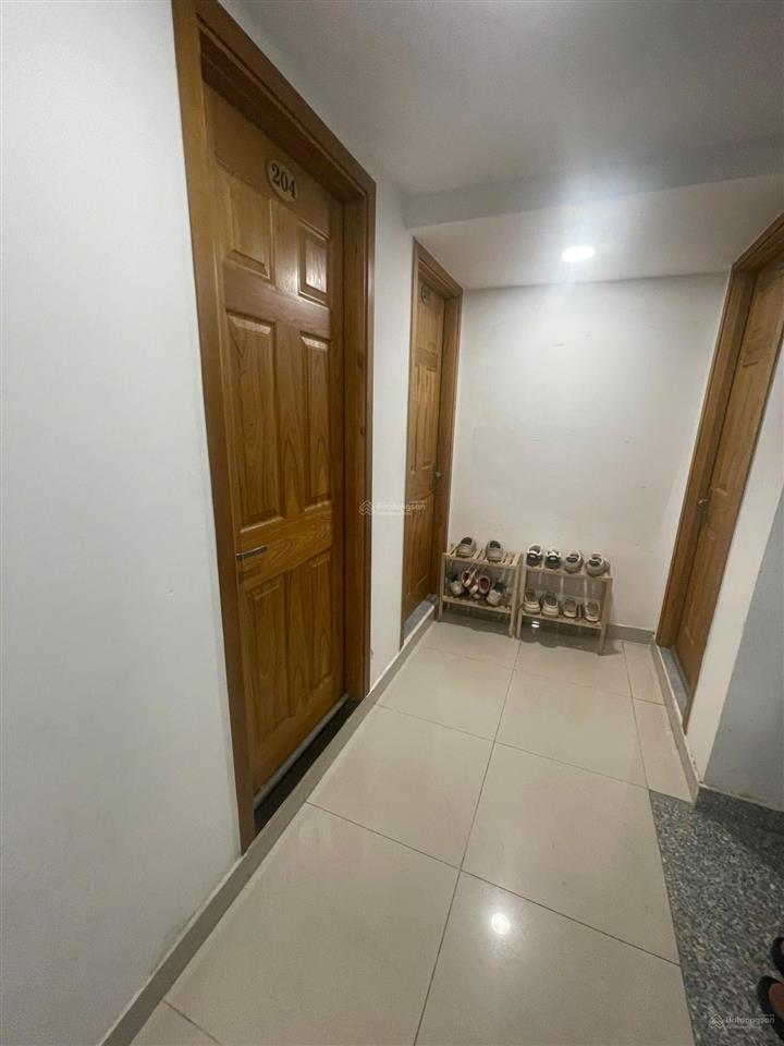 Bán tòa nhà dịch vụ làng đại học khu abc, 10x25m 1 hầm 1 trệt 4 lầu sân thượng, thu nhập 130tr/th