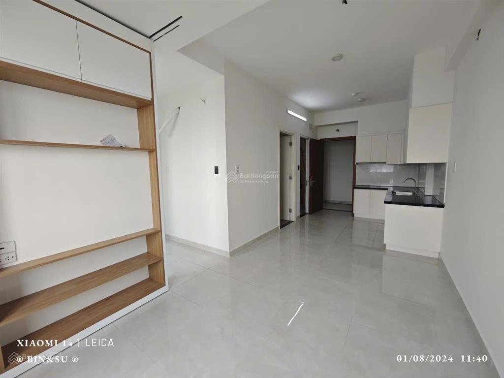 Bán căn hộ sài gòn intela lầu 18 view trung tâm q1, dt 55m2. giá 2,250 tỷ