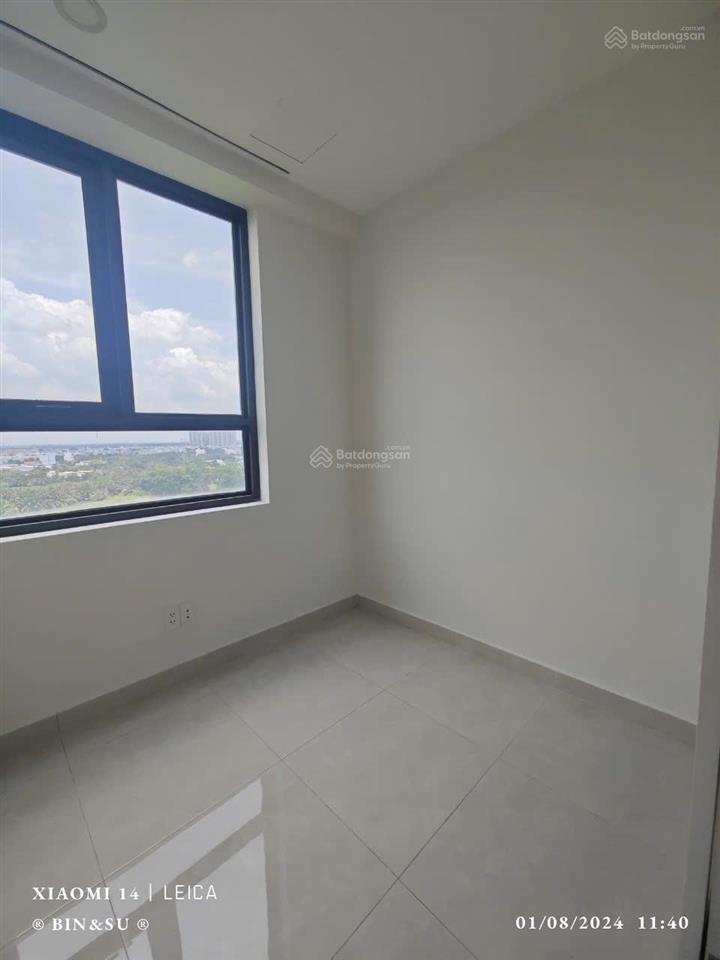 Bán căn hộ sài gòn intela lầu 18 view trung tâm q1, dt 55m2. giá 2,250 tỷ