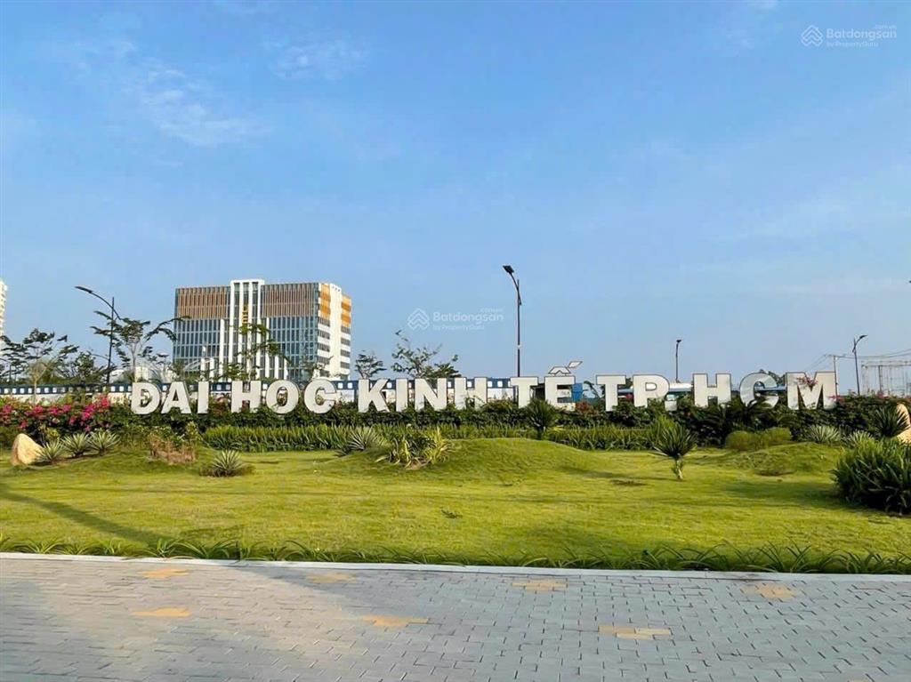 Bán căn hộ sài gòn intela lầu 18 view trung tâm q1, dt 55m2. giá 2,250 tỷ