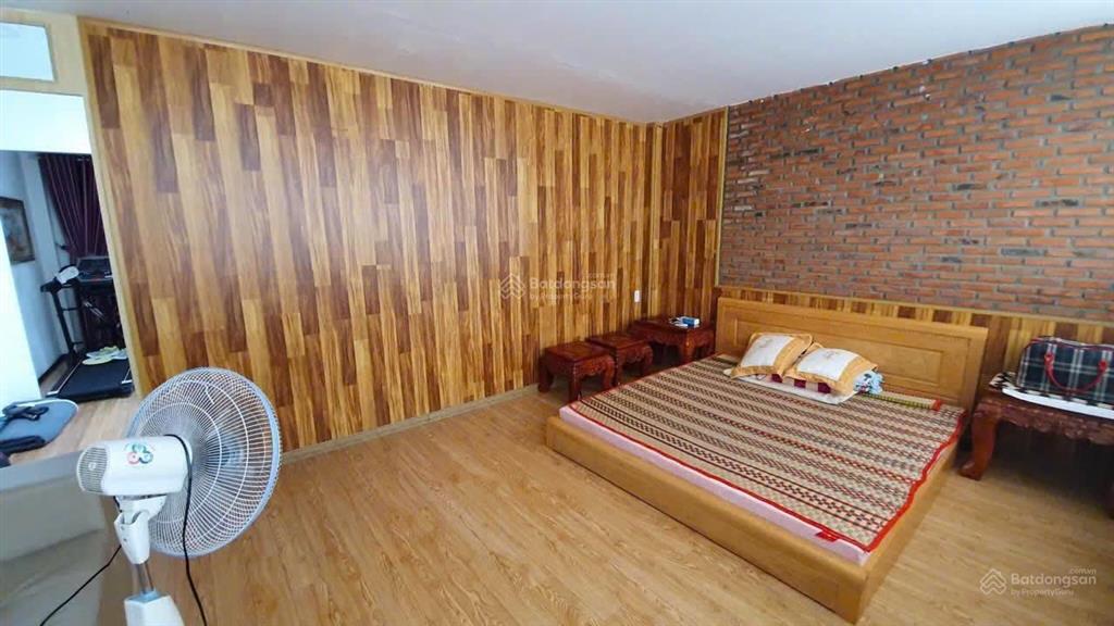 Bán nhà khu dân cư làng đại học abc. dt 6,5 x 13. 1 trệt 2 lầu, 4 phòng ngủ. sổ hồng. giá 8,8 tỷ