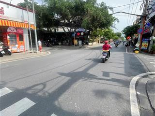 Cho thuê căn góc 2 mặt tiền đường lâm văn bền, quận 7, ngang 18 mét dài 7 mét. giá 100 triệu/tháng