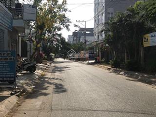 Bán đất đường thông làng đại học abc, dt 5x25m. sổ đỏ. gpxd 1 hầm trệt lửng 3,5 lầu. giá 11.250tỷ