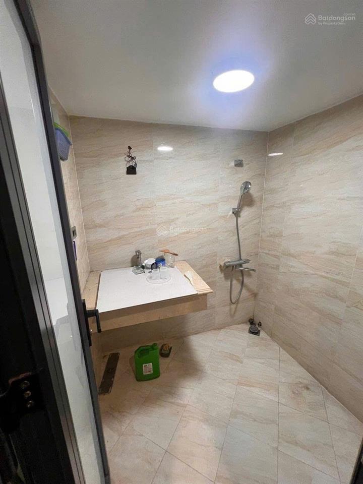 Cho thuê mặt bằng kd  tứ liên, tây hồ 0356 584 ***