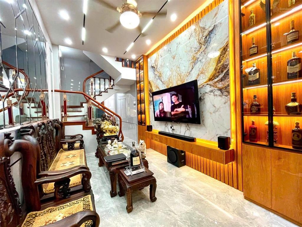 Siêu phẩm thành công  ba đình  45m2x4 tầng  2 mặt thoáng  nhà đẹp full nội thất 