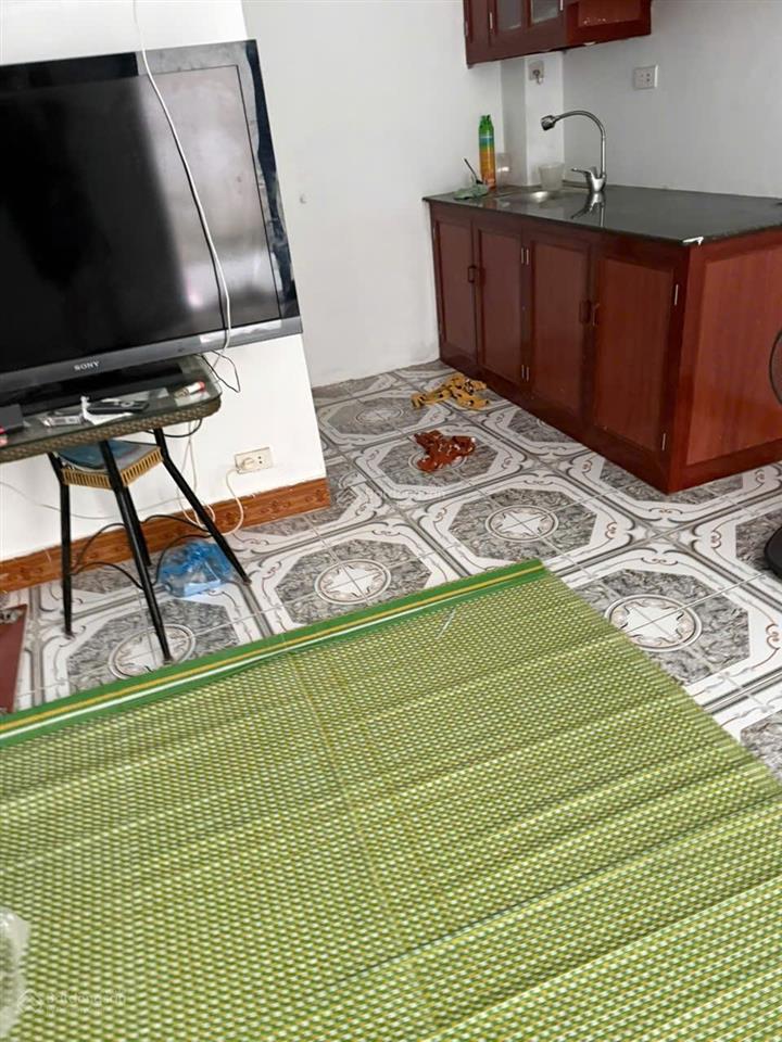 Cho thuê nhà ngõ 11 tô ngọc vân, quảng an, tây hồ