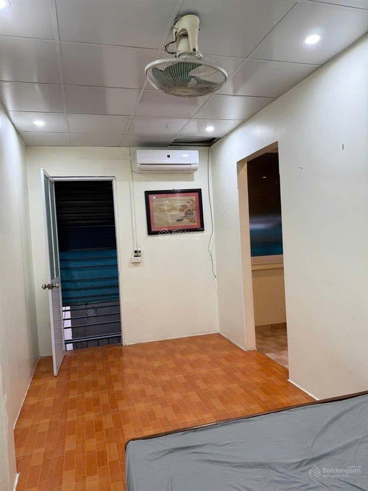 Thông tin mô tả.
chính chủ cần cho thuê nhà rẻ đẹp yên phụ, tây hồ, hà nội.