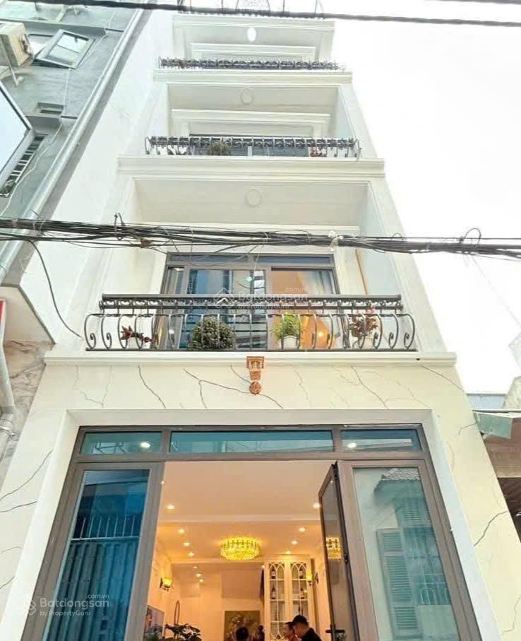 Cần bán gấp nhà rẻ và đẹp ngõ rộng dịch vọng hậu, cầu giấy, hà nội. dt 40m2 x 5 tầng, giá 9.xtỷ
