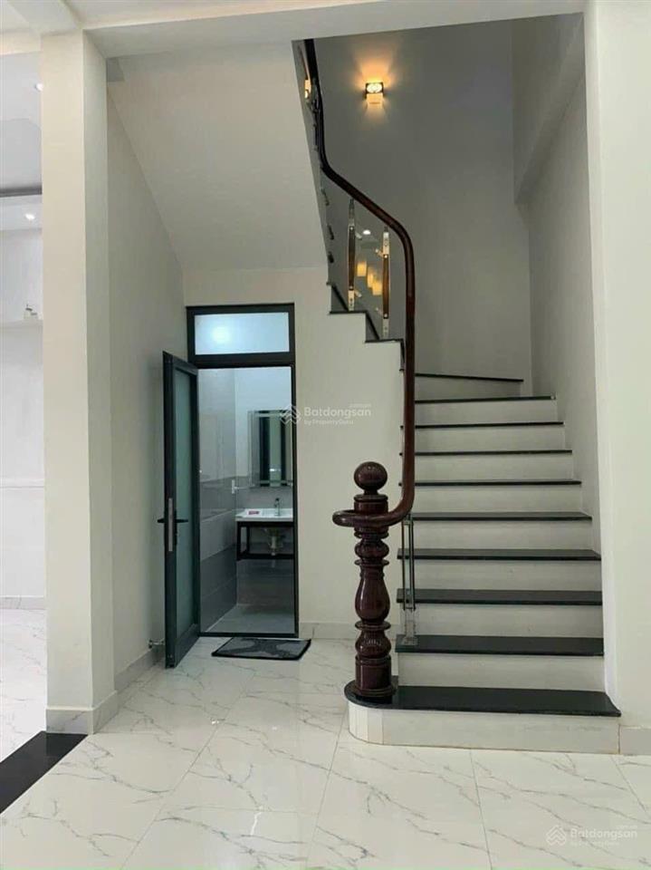 Bán rẻ nhà 1 trệt 1 lầu, trung tâm tp. bà rịa (tphcm mới)