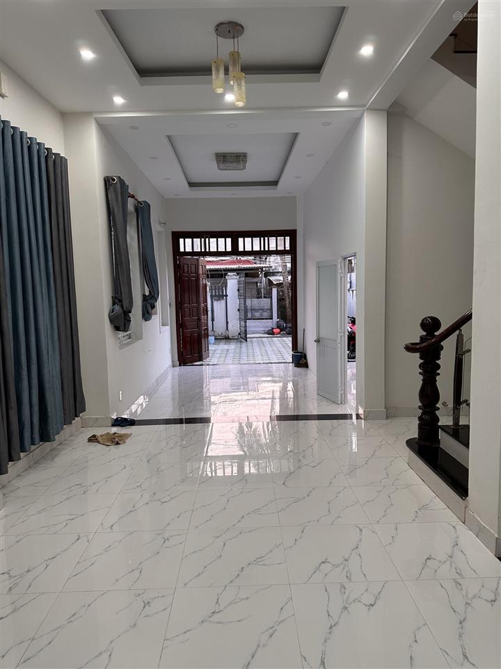 Bán rẻ nhà 1 trệt 1 lầu, trung tâm tp. bà rịa (tphcm mới)