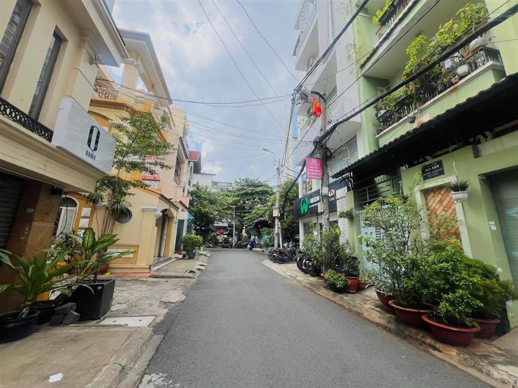 Bán mặt tiền hẻm thich quảng đức