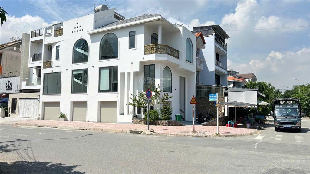 Bán nhà 2mt thân văn nhiếp, 6.8x20, 4 tầng, nhà đẹp, 33 tỷ