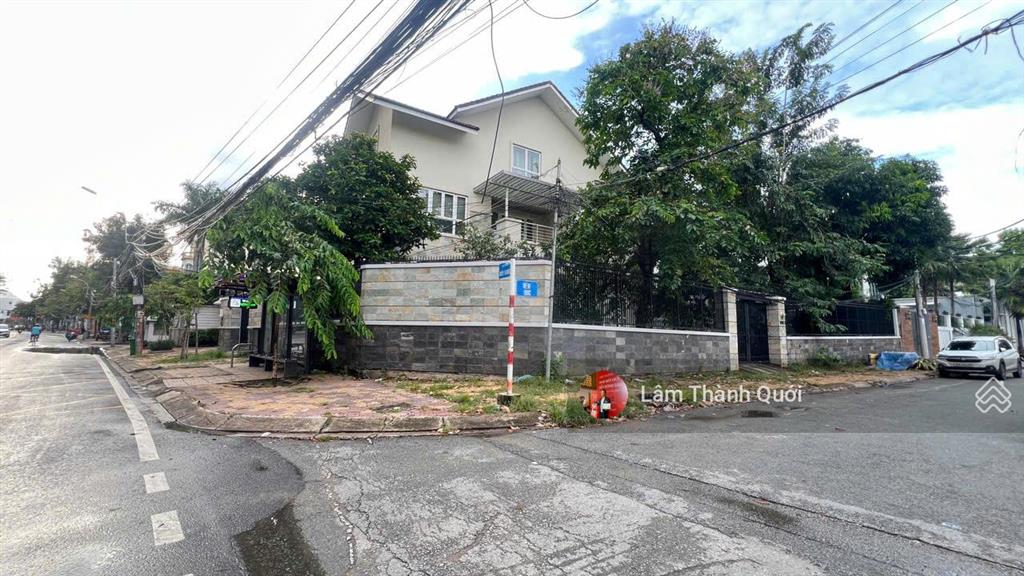 Bán nhà 2mt 189x nguyễn văn hưởng, 20x33m, 629m2, 1 lửng, 2 lầu, 6pn, 5wc, 220 tỷ