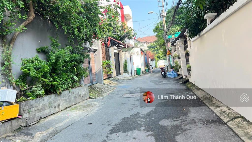 Bán villa quốc hương, 14x23, 1 hầm, 2 lầu, st, 5pn, có hồ bơi, nhà đẹp 70 tỷ