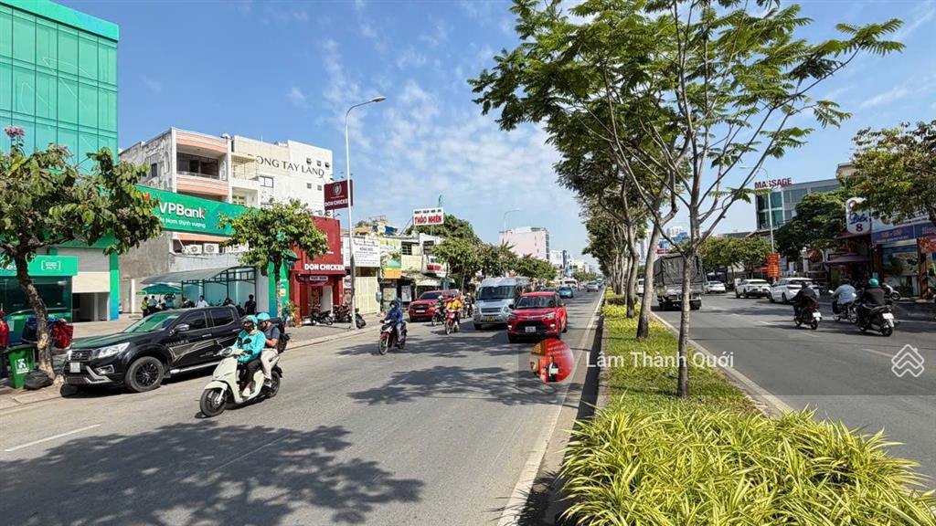 Bán nhà mt trần não, 10x40, 1 hầm, 7 tầng, 265 tỷ