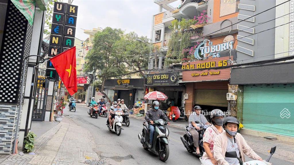 Bán nhà mt bình giả, 6x30, cấp 4, gần cộng hoà, 28 tỷ