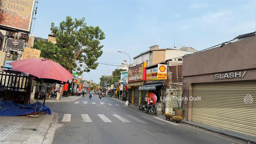 Bán nhà mt 24b xuân thuỷ, 11x30, 329m2, 2mt trước sau, nhà cấp 4, 129 tỷ