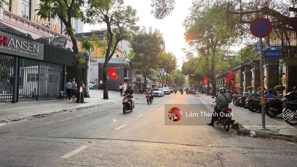 Bán nhà mt 92a xuân thuỷ, 7x31m, 1 hầm, 7 tầng, 1005m2 sàn, 150 tỷ