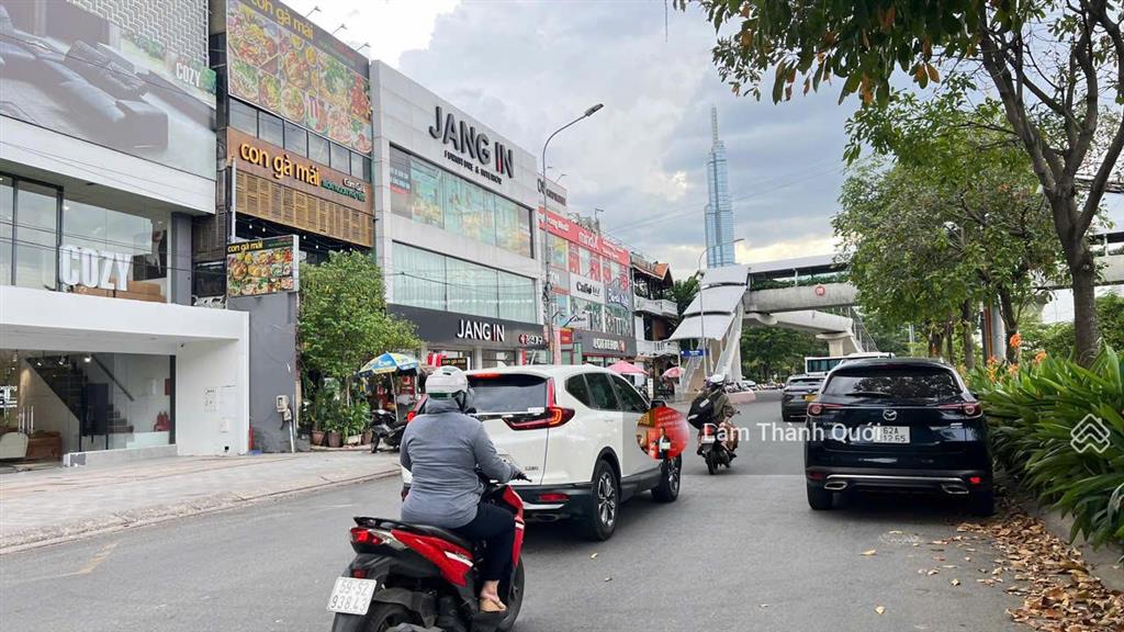 Bán nhà mt song hành, gần trần não, 15x20m, 300m2, 4 tầng, 170 tỷ