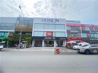 Bán nhà mt song hành, gần trần não, 15x20m, 300m2, 4 tầng, 170 tỷ