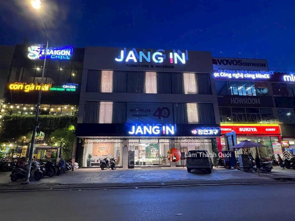 Bán nhà mt song hành, gần trần não, 15x20m, 300m2, 4 tầng, 170 tỷ