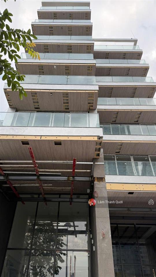 Bán nhà mt nguyễn hữu cảnh, 10x30, nở hậu 33m, 539m2, 1 hầm, 7 tầng, 280 tỷ