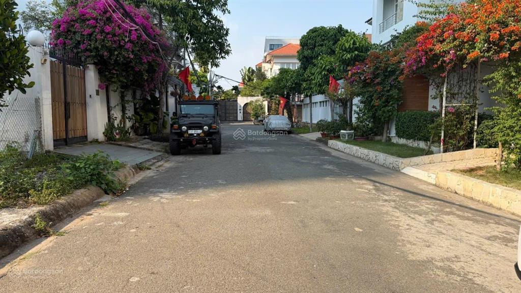 Bán đất compound 200 nguyễn văn hưởng, 12x25, 300m2, 90 tỷ
