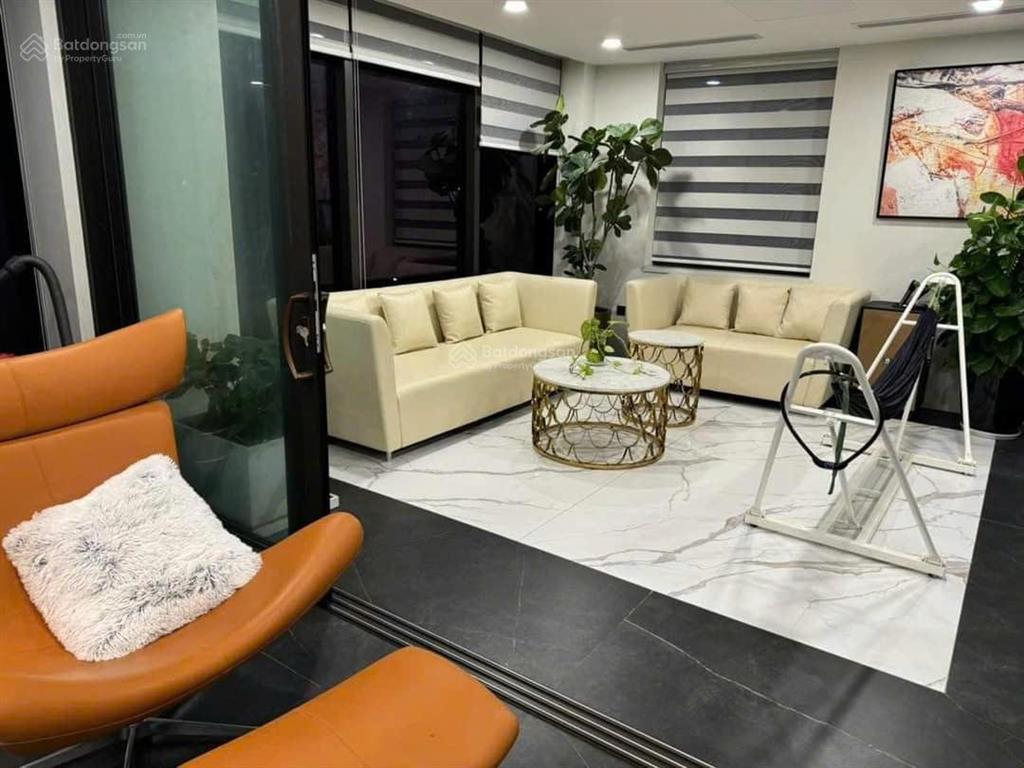 Cho thuê nhà mt trần quý kiên, 10x24, 1 hầm 7 tầng, 330 triệu/tháng