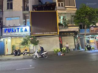 Bán nhà mt tân sơn nhì, 5x6, 2 lầu, 3pn, nhà đẹp, 8.5 tỷ