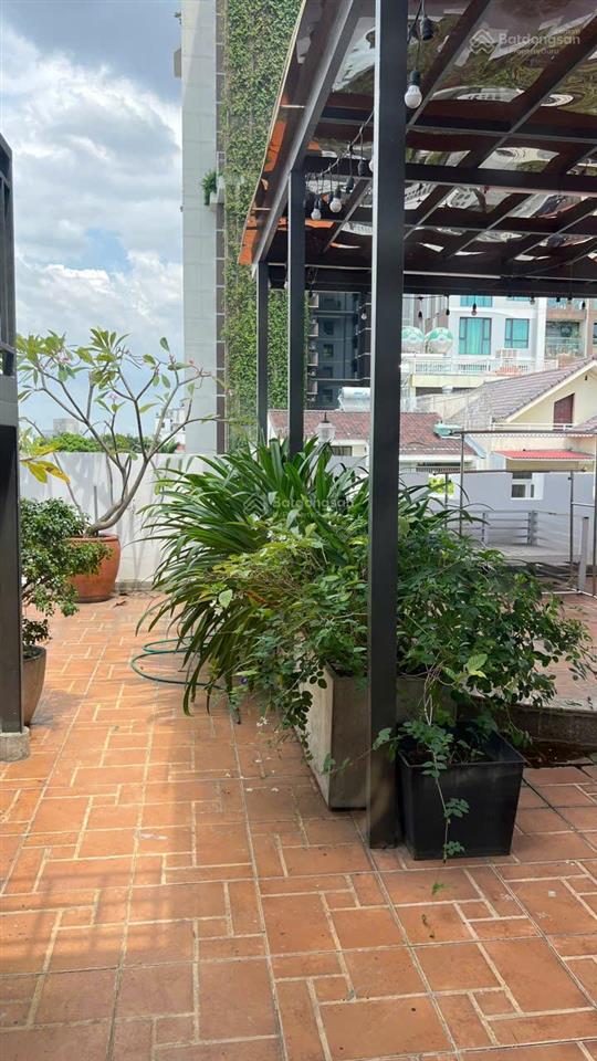 Bán nhà nguyễn văn hưởng, 8x25, 200m2, 1 hầm, 4 tầng, 10pn, gần trường bis, 75 tỷ