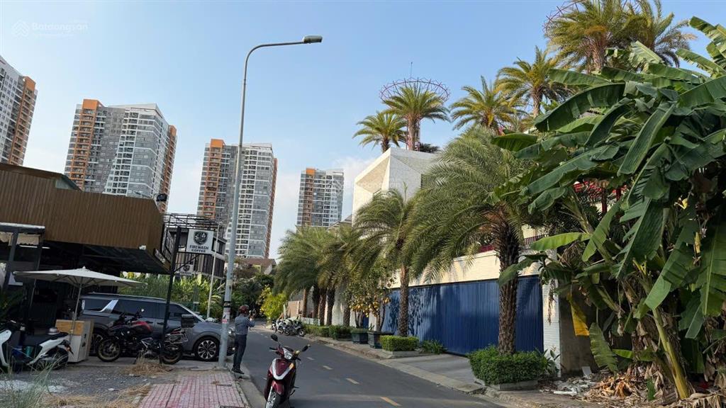 Bán biệt thự 2mt thân văn nhiếp, đối diện sông, 30x37, 1100m2, 1 hầm, 3 tầng, 385 tỷ