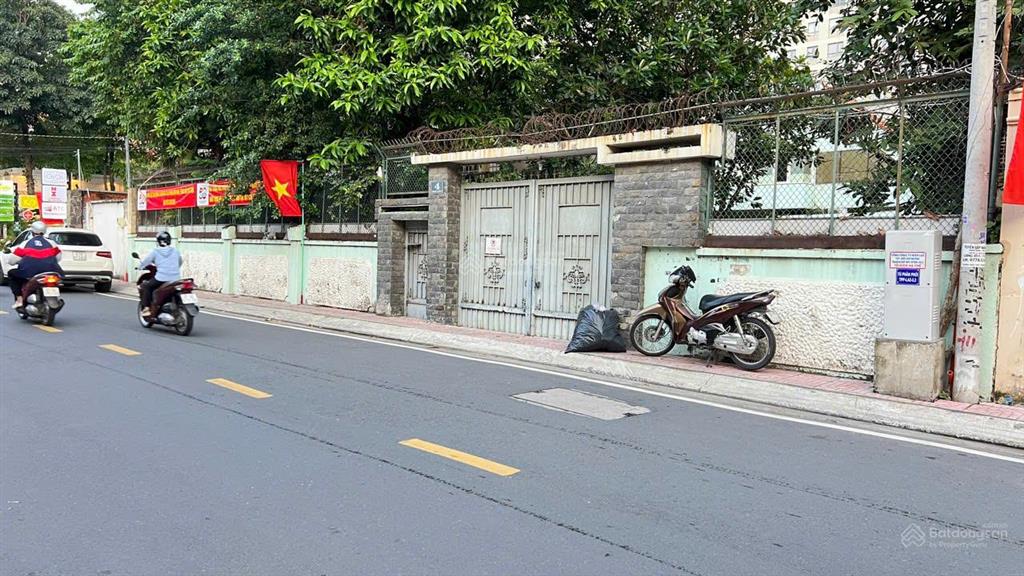 Bán biệt thự mt trần ngọc diện, 22x60, 1343m2, gần ngã ba thảo điền, 550 tỷ