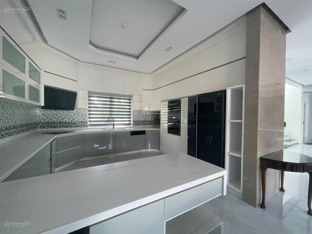Cho thuê biệt thự 112 nguyễn văn hưởng, 20x25, 500m2, 1 lầu, 4pn, 120tr/tháng