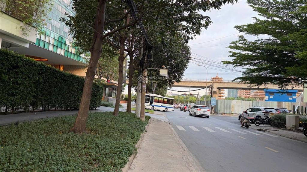 Bán nhà 2mt 13 giang văn minh, 25x20, 490m2, 2 lầu, nhà đẹp, 150 tỷ