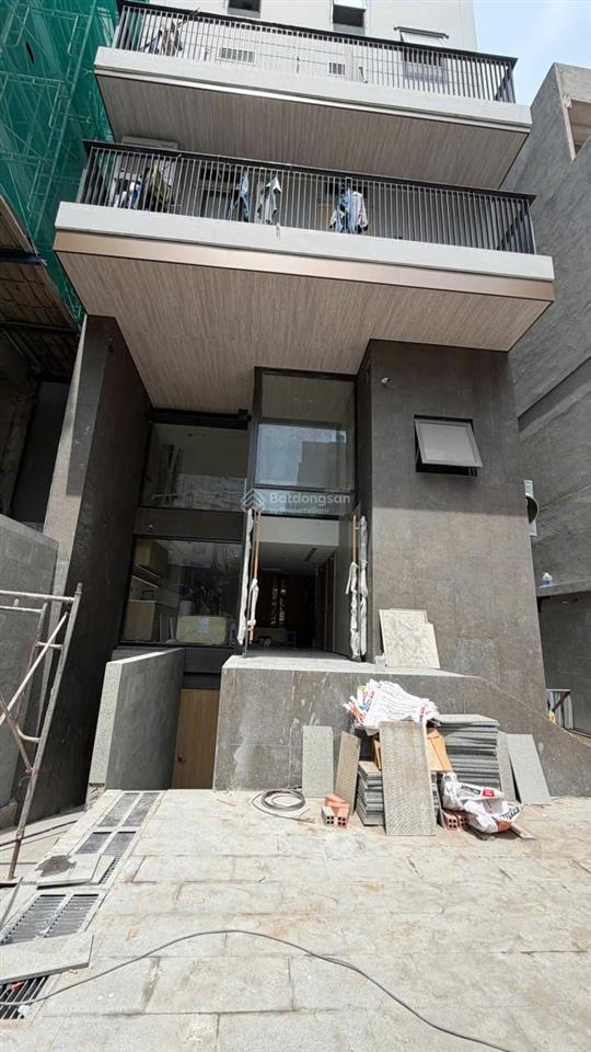 Bán nhà mt 33b33c nguyễn hữu cảnh, 540m2, 1 hầm, 7 tầng, 2500m2 sàn, 240 tỷ