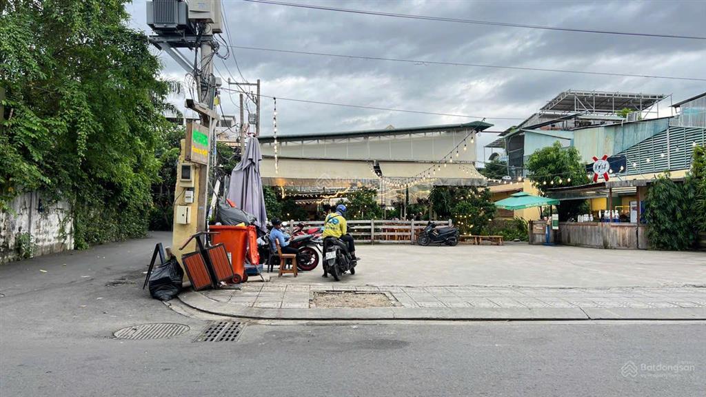 Bán nhà góc 2mt 48 xuân thủy, 22x56, 1404m², 814m² thổ cư, 580 tỷ