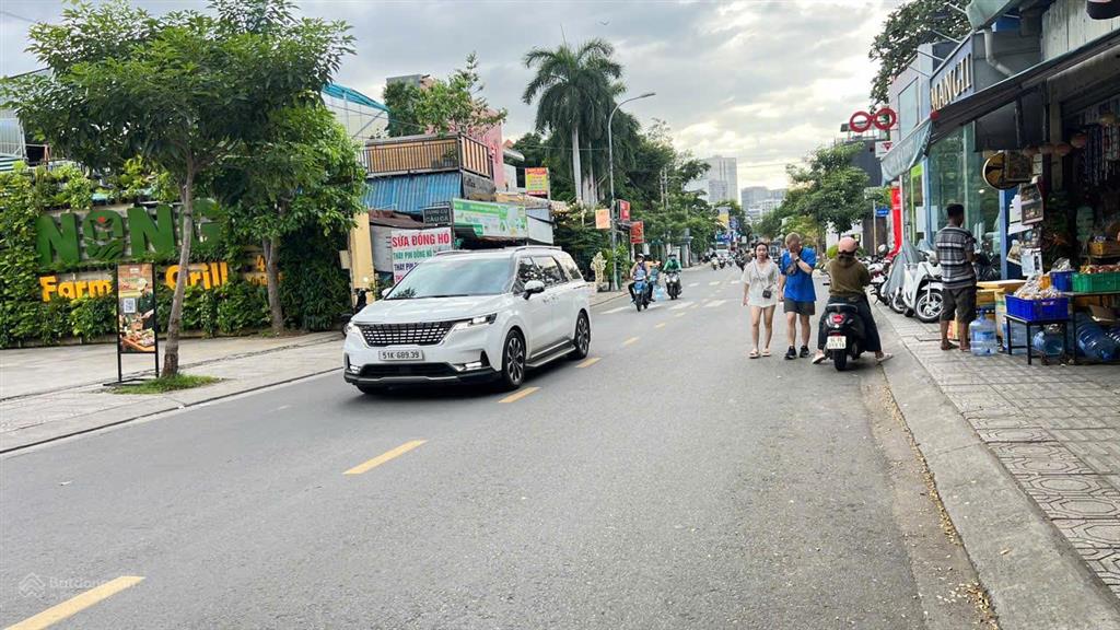 Bán nhà góc 2mt 48 xuân thủy, 22x56, 1404m², 814m² thổ cư, 580 tỷ