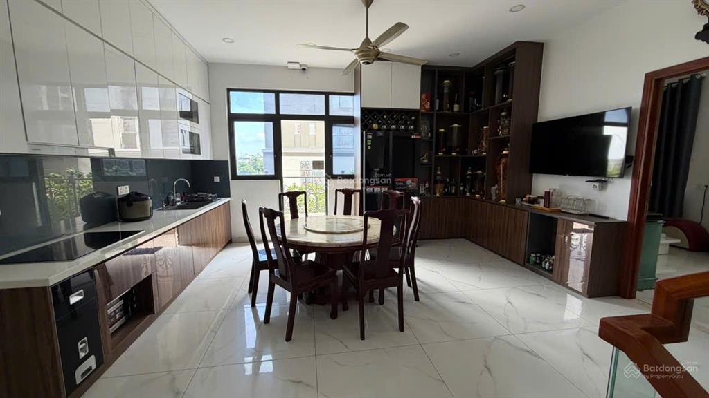 Bán nhà 2mt 35 lâm quang ky, 11x21m, 223m2, 2 lầu, st, 62 tỷ