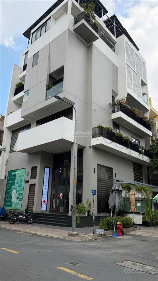 Bán nhà 2mt 107 vườn chuối, 13x14m, 150m2, 1 hầm, 5 tầng, 90 tỷ