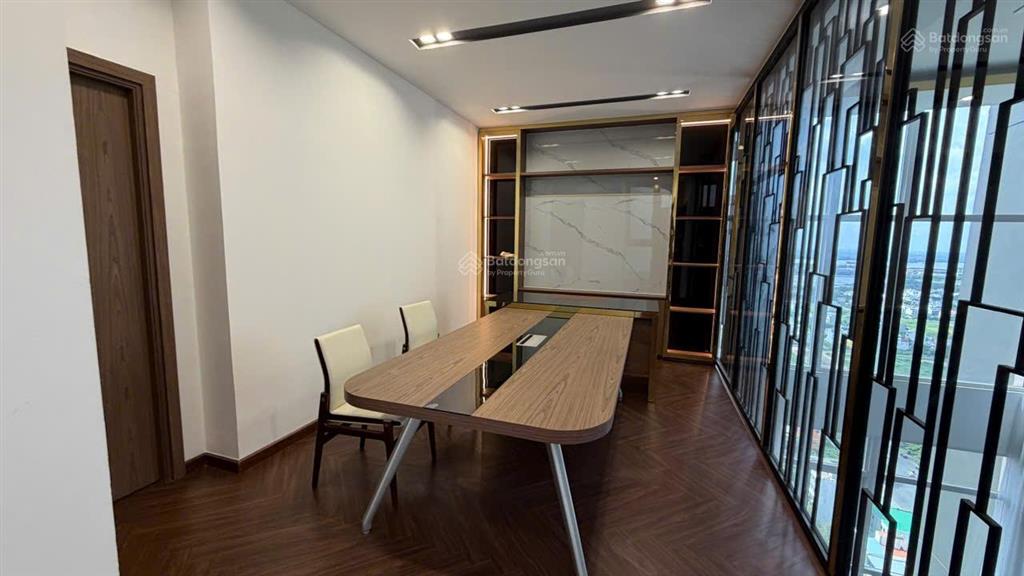 Bán penthouse vista verde, trương văn bang, quận 2. 297m2, 3pn, 3wc, 24 tỷ